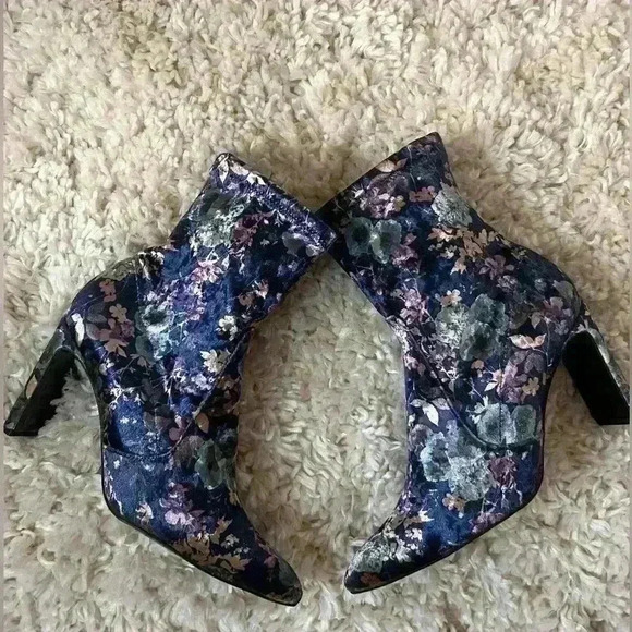 RENVY Ankle Floral Boots - Women’s - Picture 3 of 9
